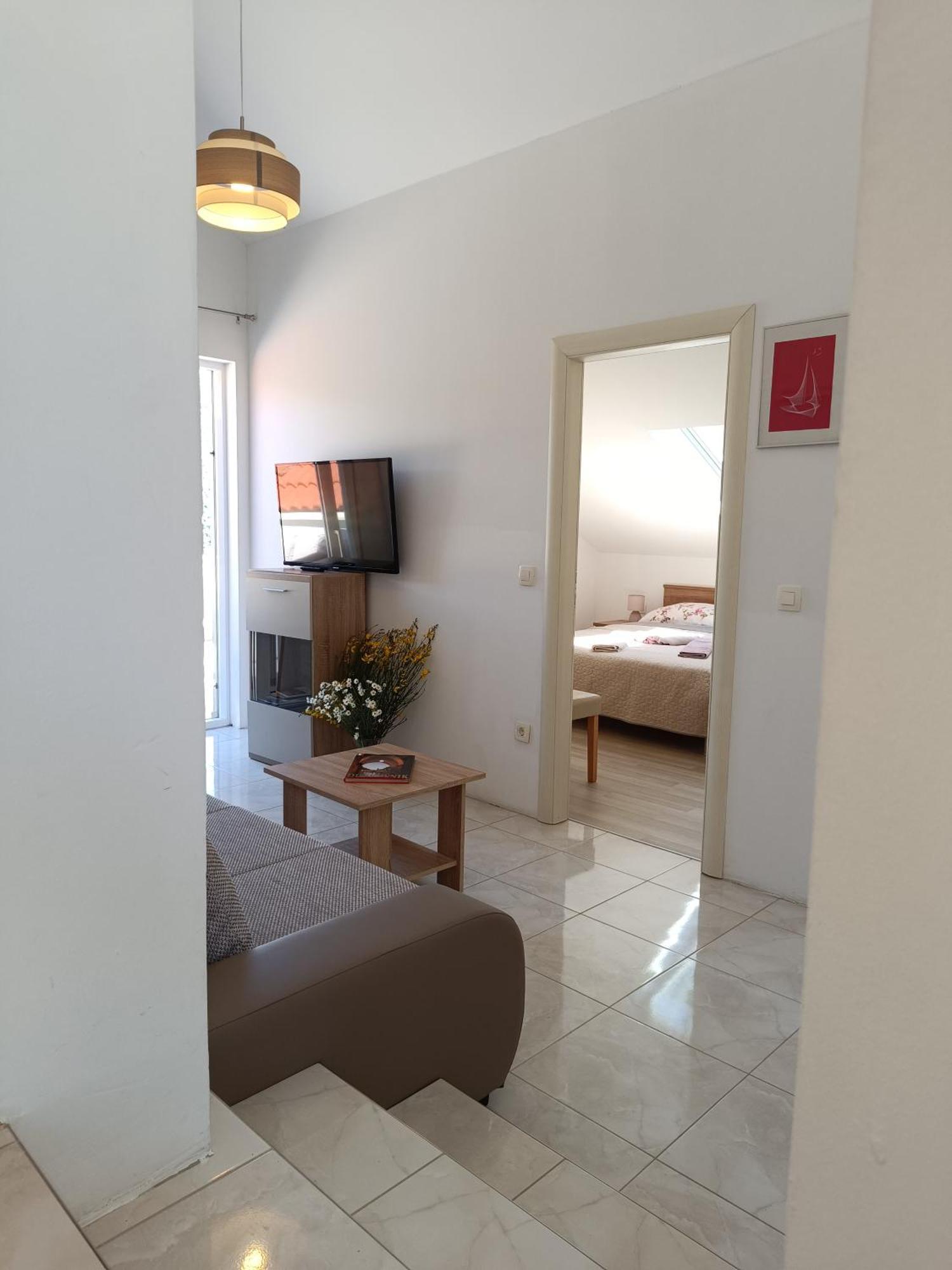 Apartment Maurora Затон Екстер'єр фото