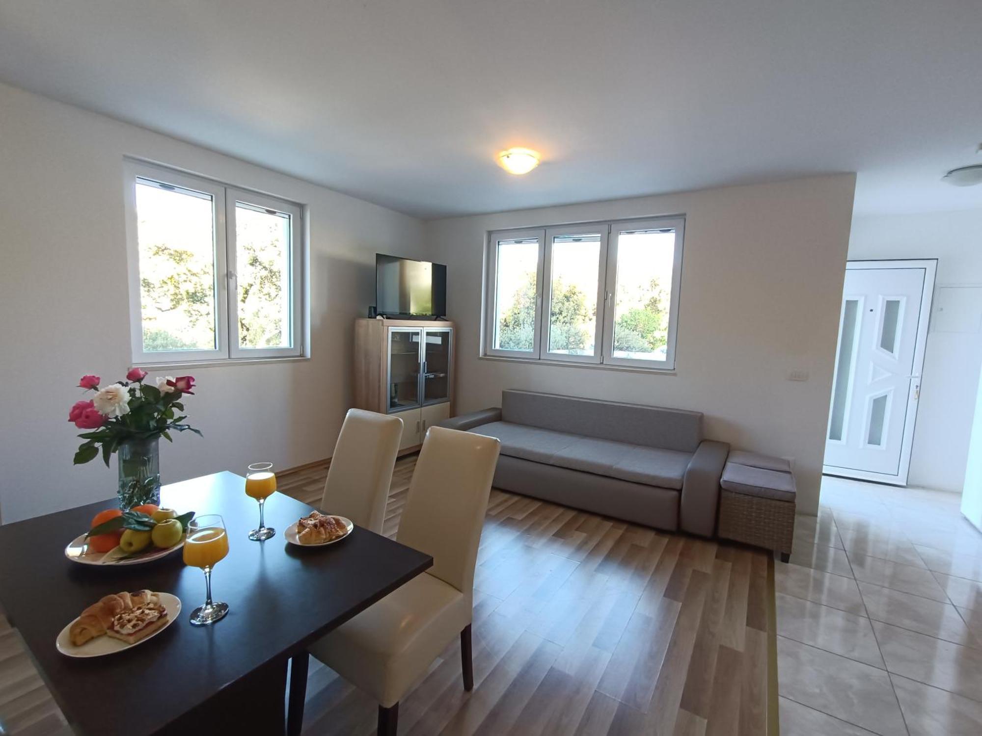 Apartment Maurora Затон Екстер'єр фото