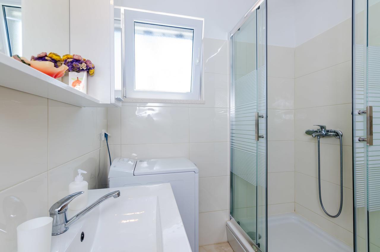 Apartment Maurora Затон Екстер'єр фото
