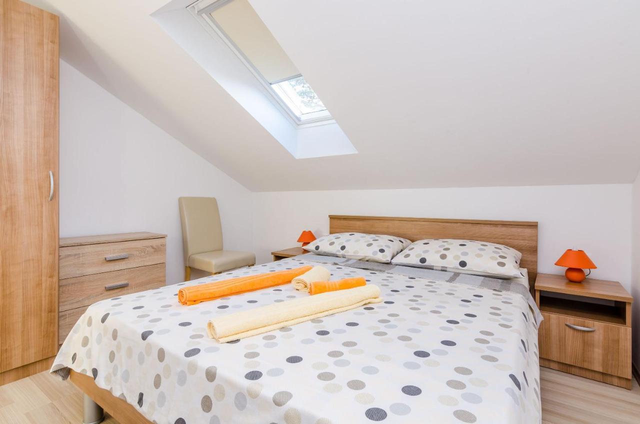Apartment Maurora Затон Екстер'єр фото