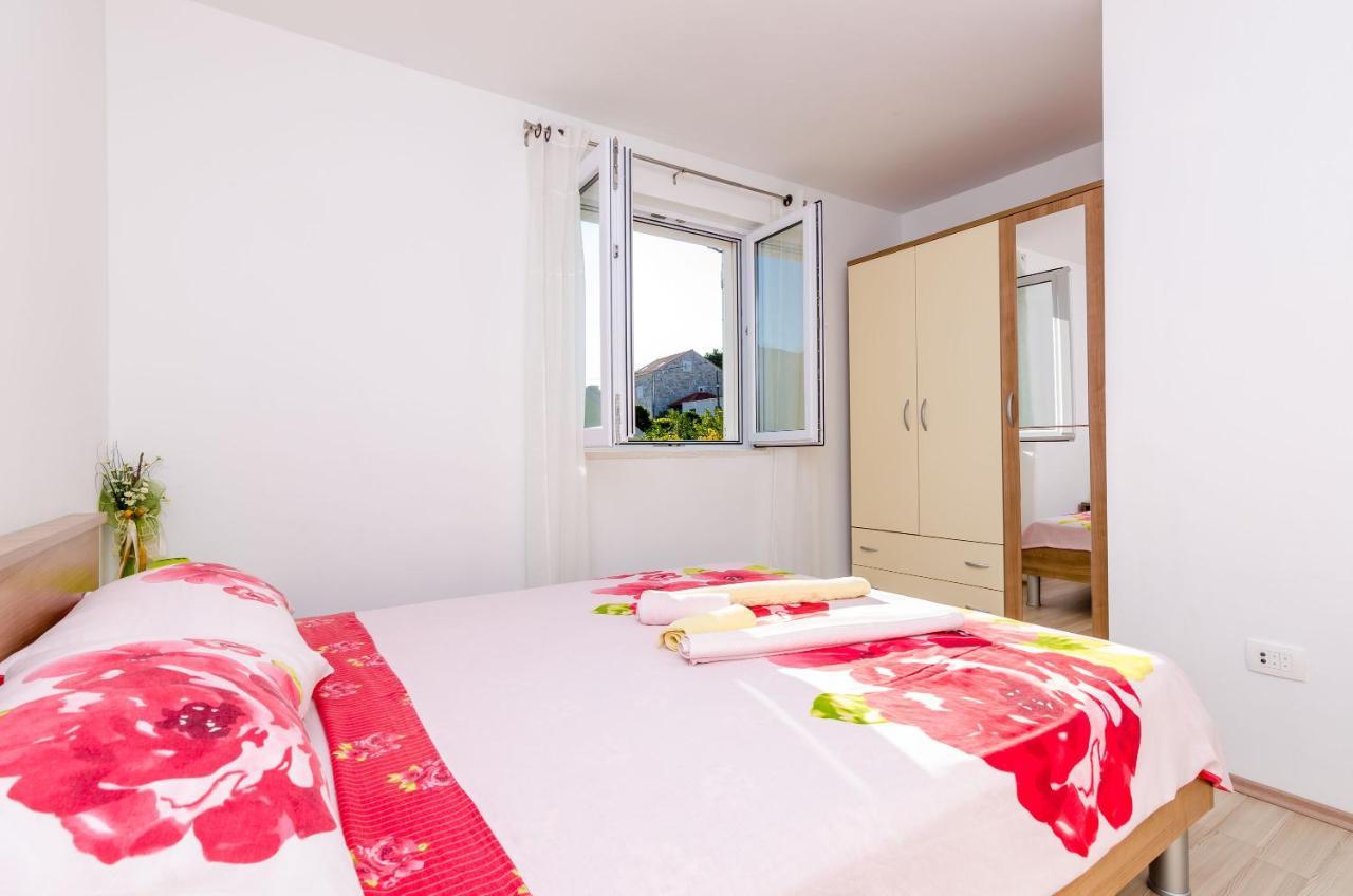 Apartment Maurora Затон Екстер'єр фото