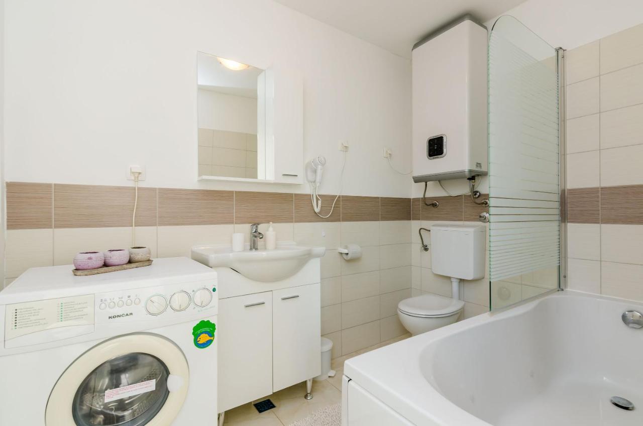 Apartment Maurora Затон Екстер'єр фото